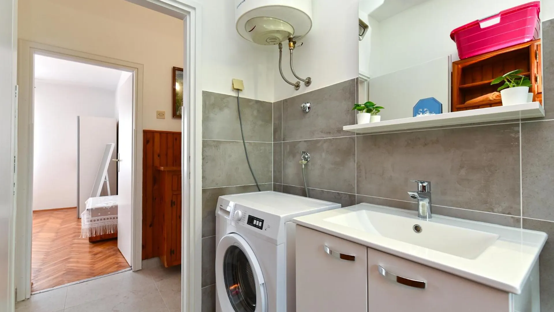Apartment Davor 2330 Pula 0*,  Kroatien