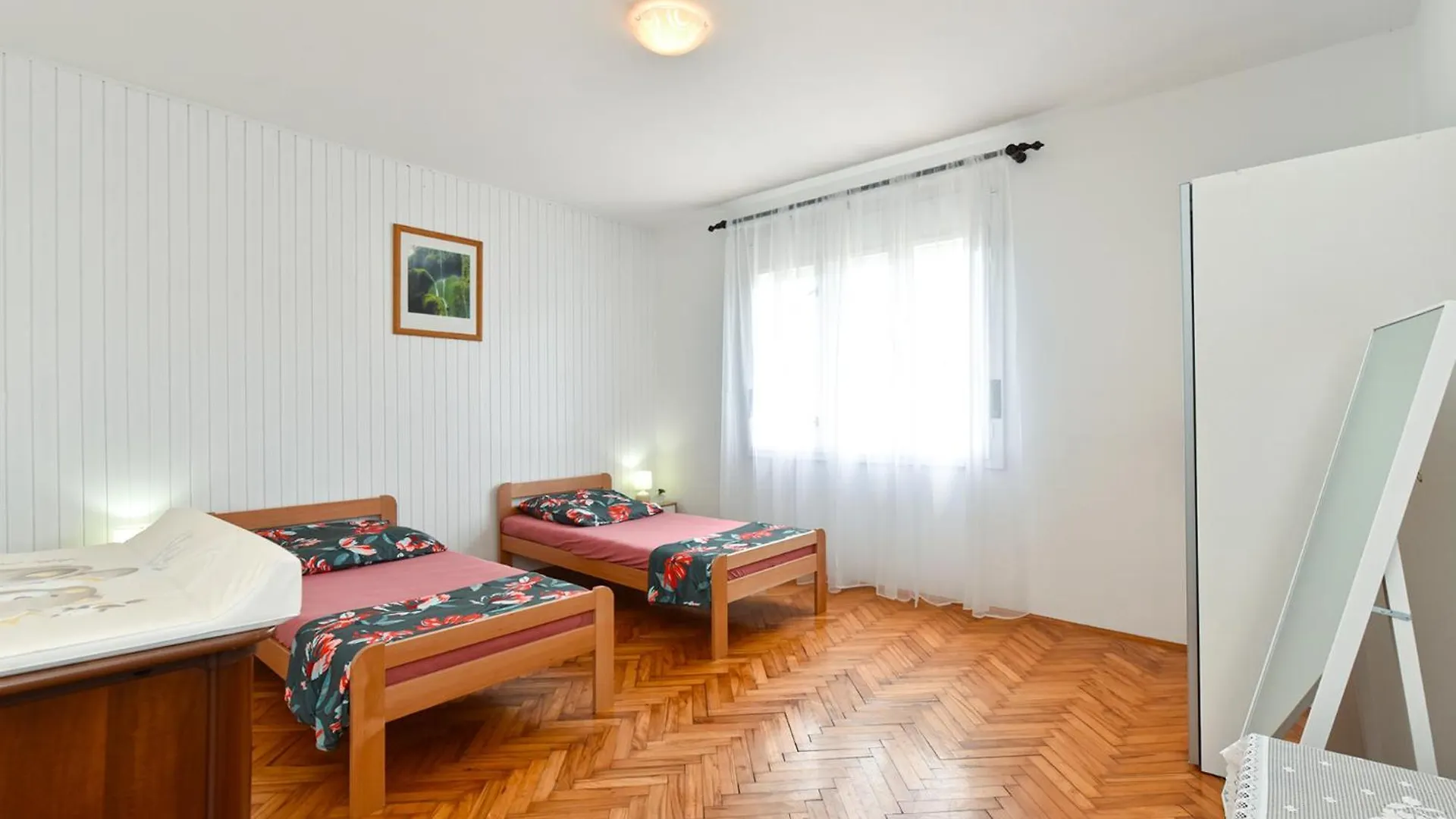 Apartment Davor 2330 Pula